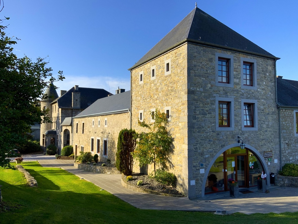 La Ferme Château de Laneffe - 5 chambres d'hôtes à la ferme